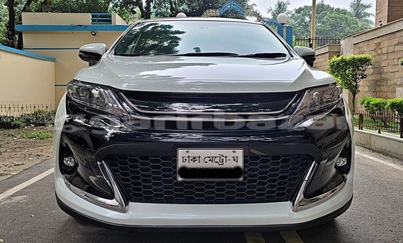Buy Used 2015 Toyota Harrier in Dhaka, Dhaka Buy Used 2015 Toyota Harrier in Dhaka, Dhaka