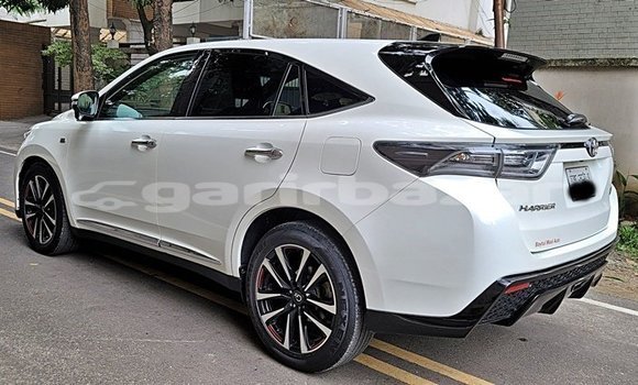 Buy Used 2015 Toyota Harrier in Dhaka, Dhaka Buy Used 2015 Toyota Harrier in Dhaka, Dhaka