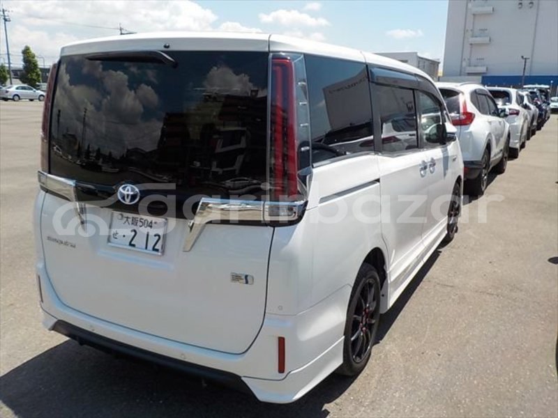 Big with watermark toyota esquire dhaka dhaka 47337