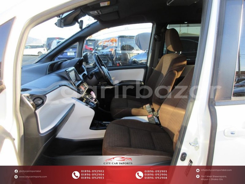 Big with watermark toyota noah dhaka dhaka 47342