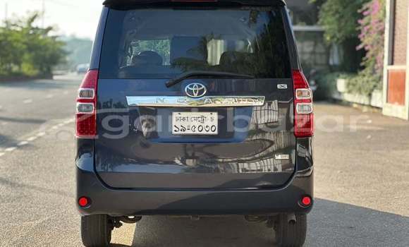 Buy Used 2012 Toyota Noah in Dhaka, Dhaka Buy Used 2012 Toyota Noah in Dhaka, Dhaka