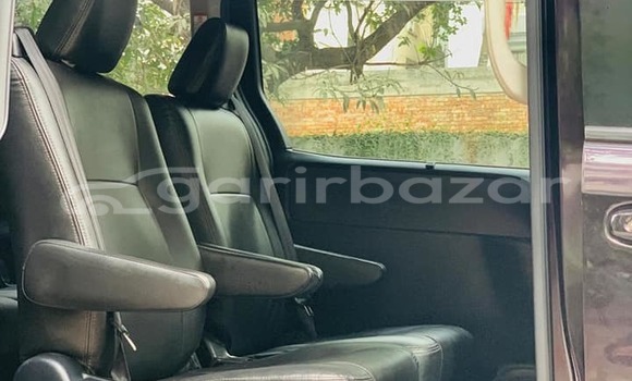 Buy Used 2015 Toyota Noah in Dhaka, Dhaka Buy Used 2015 Toyota Noah in Dhaka, Dhaka