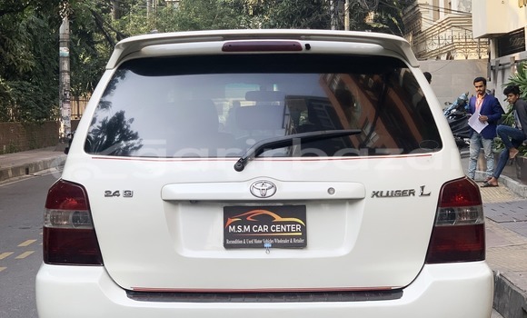 Buy Used 2003 Toyota Kluger in Dhaka, Dhaka Buy Used 2003 Toyota Kluger in Dhaka, Dhaka