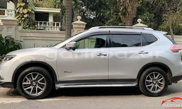 Buy Used 2016 Nissan X-Trail in Dhaka, Dhaka Buy Used 2016 Nissan X-Trail in Dhaka, Dhaka