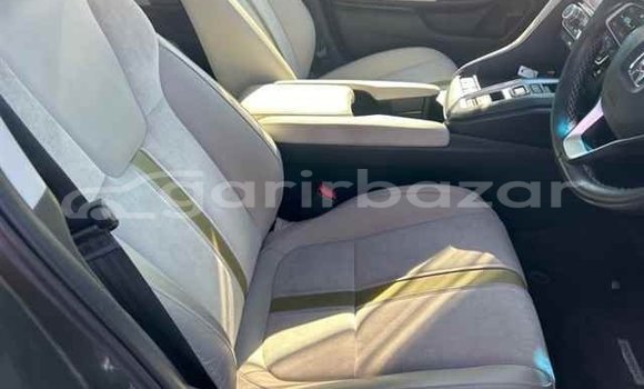 Buy Used 2020 Honda Insight in Dhaka, Dhaka Buy Used 2020 Honda Insight in Dhaka, Dhaka