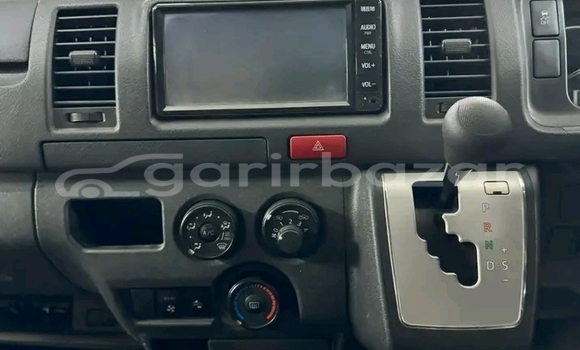 Buy Used Toyota Hiace ambulance dx 2019 in Baniachang, Habiganj Buy Used Toyota Hiace ambulance dx 2019 in Baniachang, Habiganj