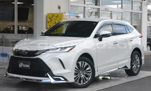 Buy Used 2020 Toyota Harrier in Dhaka, Dhaka Buy Used 2020 Toyota Harrier in Dhaka, Dhaka