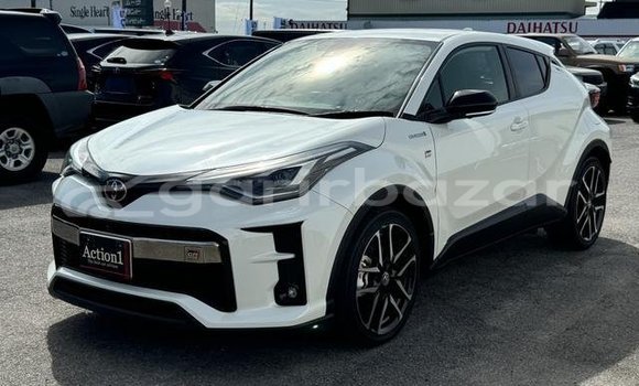 Buy Used 2020 Toyota C-HR in Dhaka, Dhaka Buy Used 2020 Toyota C-HR in Dhaka, Dhaka