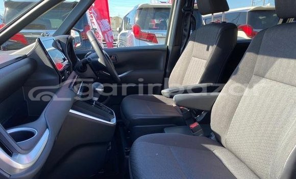 Buy Used 2022 Toyota Voxy in Dhaka, Dhaka Buy Used 2022 Toyota Voxy in Dhaka, Dhaka