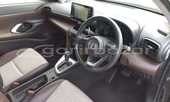 Buy Used 2020 Toyota Yaris in Dhaka, Dhaka Buy Used 2020 Toyota Yaris in Dhaka, Dhaka