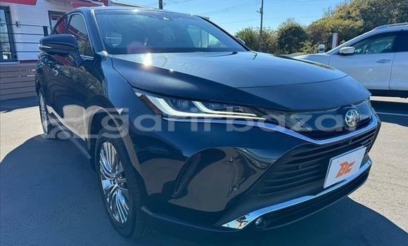 Buy Used 2020 Toyota Harrier in Dhaka, Dhaka Buy Used 2020 Toyota Harrier in Dhaka, Dhaka