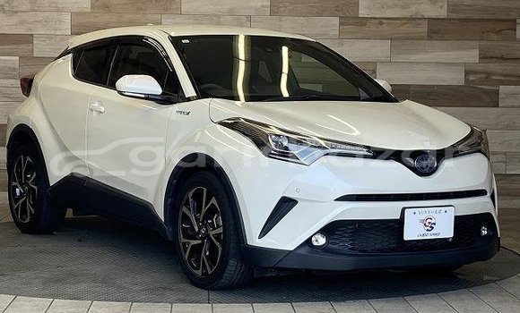 Buy Used 2020 Toyota C-HR in Dhaka, Dhaka Buy Used 2020 Toyota C-HR in Dhaka, Dhaka