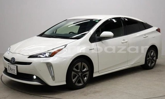 Buy Used 2020 Toyota prius in Dhaka, Dhaka Buy Used 2020 Toyota prius in Dhaka, Dhaka