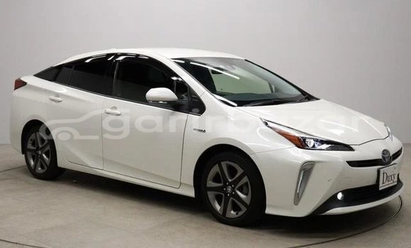 Buy Used 2020 Toyota prius in Dhaka, Dhaka Buy Used 2020 Toyota prius in Dhaka, Dhaka