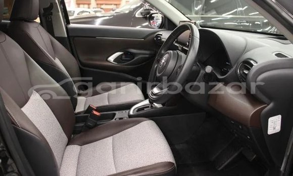 Buy Used 2020 Toyota Yaris in Dhaka, Dhaka Buy Used 2020 Toyota Yaris in Dhaka, Dhaka