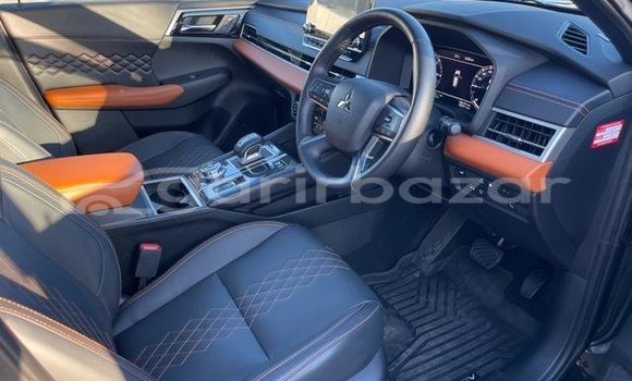 Buy Used 2022 Mitsubishi Outlandar in Dhaka, Dhaka Buy Used 2022 Mitsubishi Outlandar in Dhaka, Dhaka