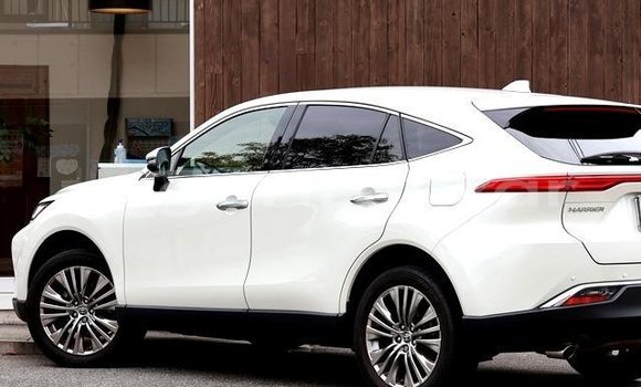 Buy Used 2020 Toyota Harrier in Dhaka, Dhaka Buy Used 2020 Toyota Harrier in Dhaka, Dhaka