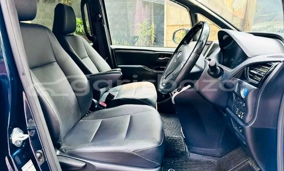 Buy Used Toyota Esquire gi premium aero kit 2019 in Adamighi, Bogora Buy Used Toyota Esquire gi premium aero kit 2019 in Adamighi, Bogora