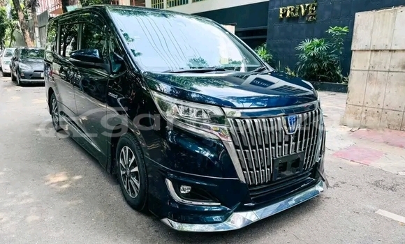 Buy Used Toyota Esquire gi premium aero kit 2019 in Adamighi, Bogora Buy Used Toyota Esquire gi premium aero kit 2019 in Adamighi, Bogora