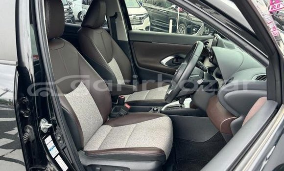 Buy Used 2020 Toyota Yaris in Dhaka, Dhaka Buy Used 2020 Toyota Yaris in Dhaka, Dhaka