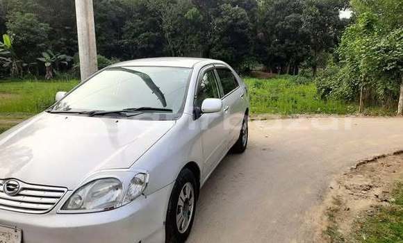 কিনুন ব্যবহৃত Toyota গাড়ী