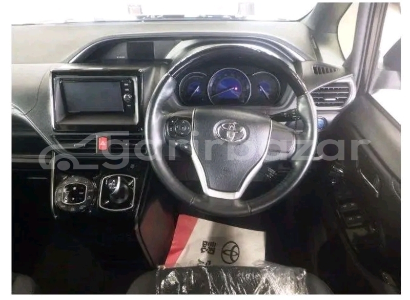 Big with watermark toyota esquire gi hybrid 4 5 2019 bandarban bandarban 47497