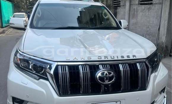 Buy Used 2020 Toyota Land cruiser prado in Dhaka, Dhaka Buy Used 2020 Toyota Land cruiser prado in Dhaka, Dhaka