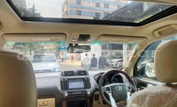 Buy Used 2020 Toyota Land cruiser prado in Dhaka, Dhaka Buy Used 2020 Toyota Land cruiser prado in Dhaka, Dhaka