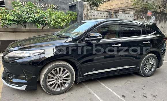 Buy Used 2017 Toyota Harrier in Dhaka, Dhaka Buy Used 2017 Toyota Harrier in Dhaka, Dhaka