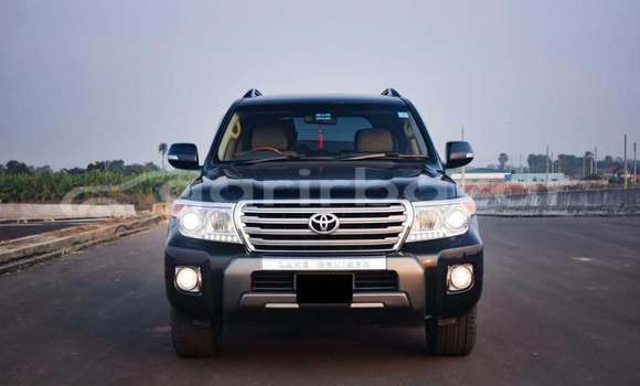 Buy Used 2016 Toyota Land Cruiser in Dhaka, Dhaka Buy Used 2016 Toyota Land Cruiser in Dhaka, Dhaka