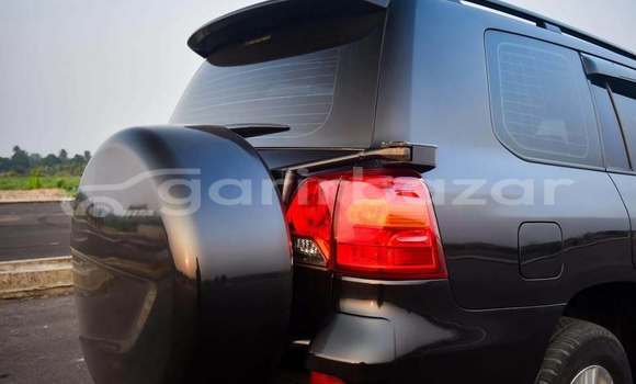Buy Used 2016 Toyota Land Cruiser in Dhaka, Dhaka Buy Used 2016 Toyota Land Cruiser in Dhaka, Dhaka