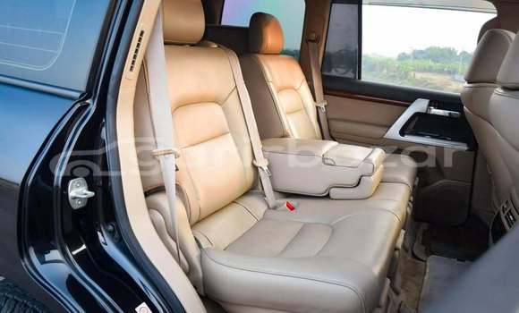 Buy Used 2016 Toyota Land Cruiser in Dhaka, Dhaka Buy Used 2016 Toyota Land Cruiser in Dhaka, Dhaka