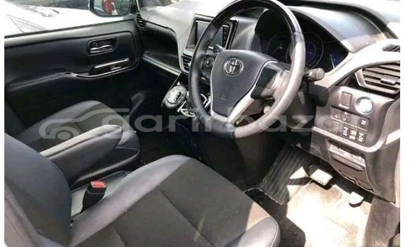 Buy Used Toyota Noah s-g 2022 in Chattagam, Chattagam Buy Used Toyota Noah s-g 2022 in Chattagam, Chattagam