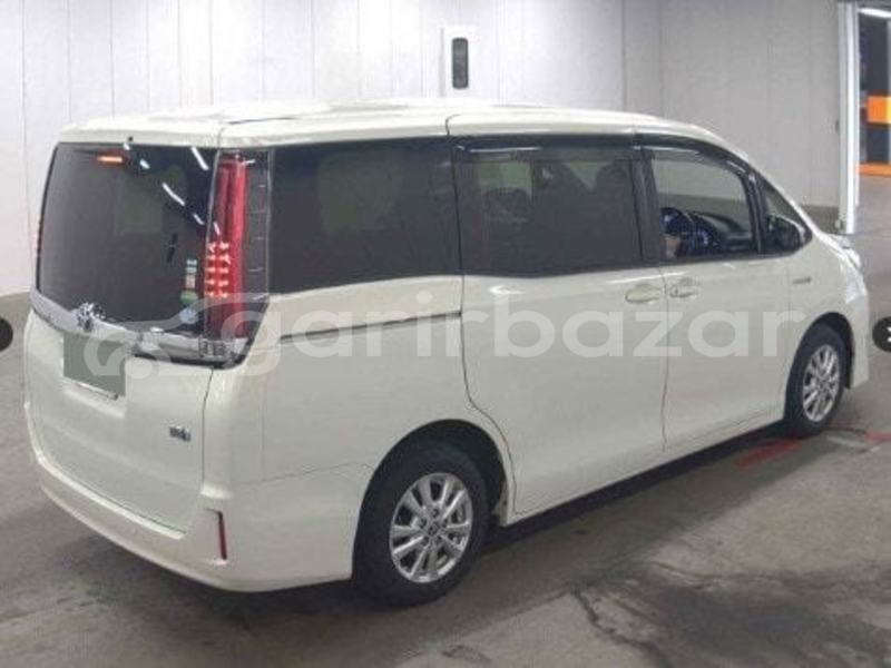 Big with watermark toyota noah dhaka dhaka 47564