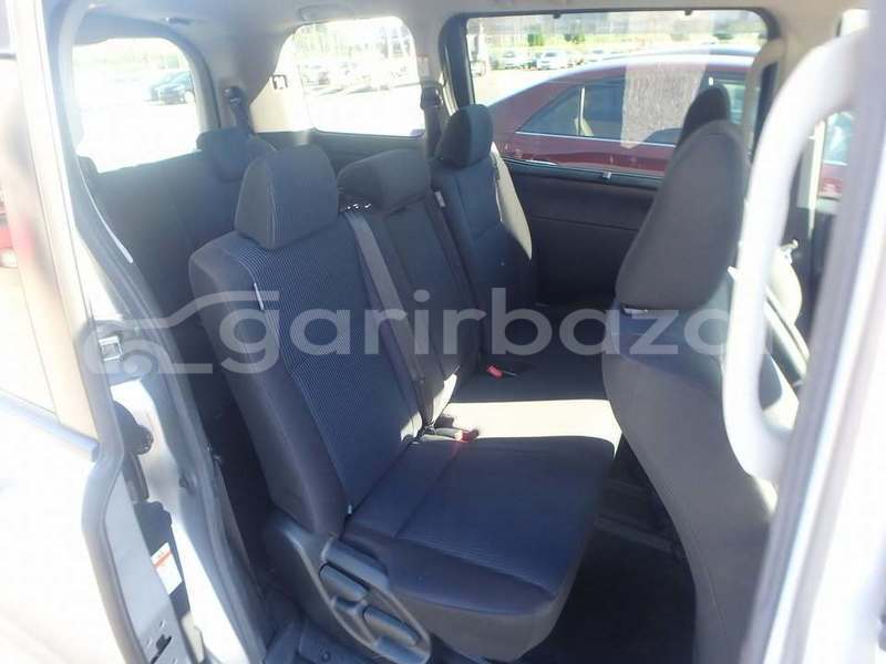 Big with watermark toyota noah dhaka dhaka 47598