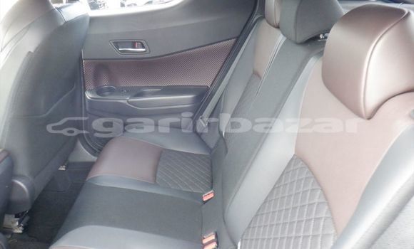 কেনা ব্যবহৃত Toyota CH-R White গাড়ী মধ্যে ঢাকা মধ্যে Dhaka কেনা ব্যবহৃত Toyota CH-R White গাড়ী মধ্যে ঢাকা মধ্যে Dhaka