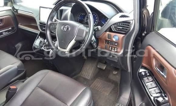 কেনা ব্যবহৃত Toyota Esquire Black গাড়ী মধ্যে ঢাকা মধ্যে Dhaka কেনা ব্যবহৃত Toyota Esquire Black গাড়ী মধ্যে ঢাকা মধ্যে Dhaka