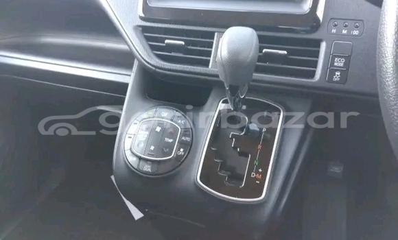 কেনা ব্যবহৃত Toyota Noah g(2dp) pearl 60k 2019 Other গাড়ী মধ্যে বগুড়া মধ্যে Bogora কেনা ব্যবহৃত Toyota Noah g(2dp) pearl 60k 2019 Other গাড়ী মধ্যে বগুড়া মধ্যে Bogora