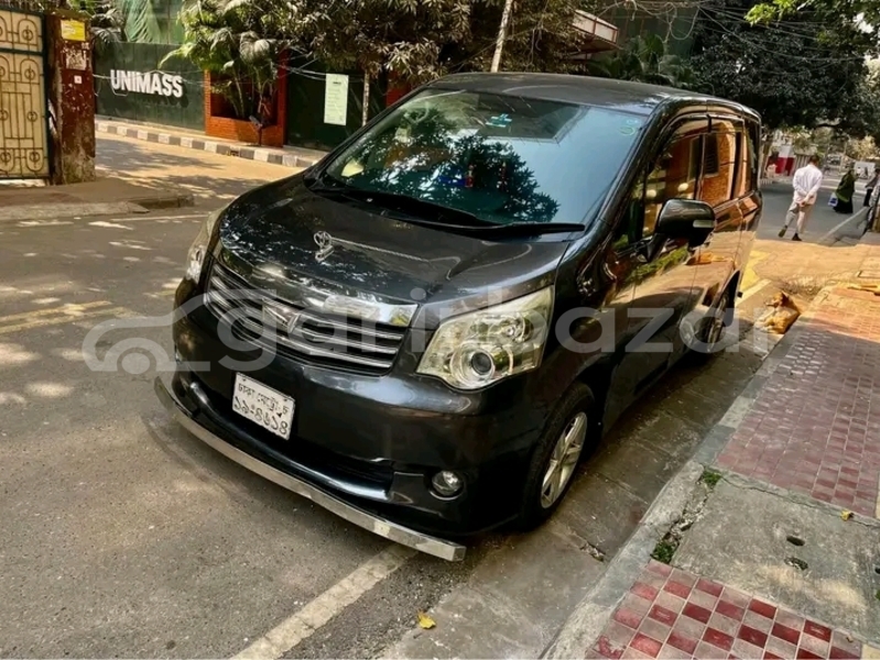 Big with watermark toyota noah hybrid dhaka dhaka 47637