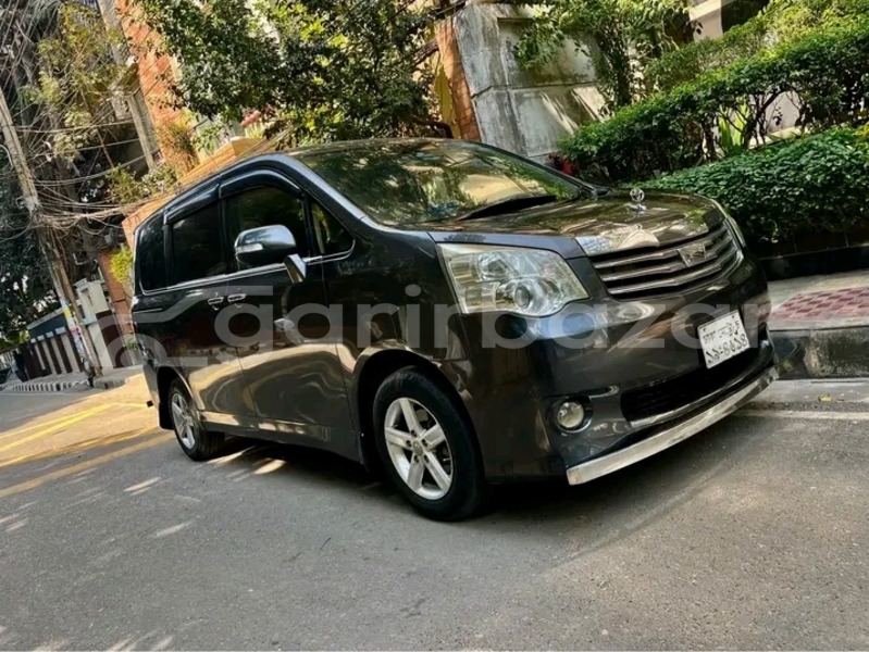 Big with watermark toyota noah hybrid dhaka dhaka 47637