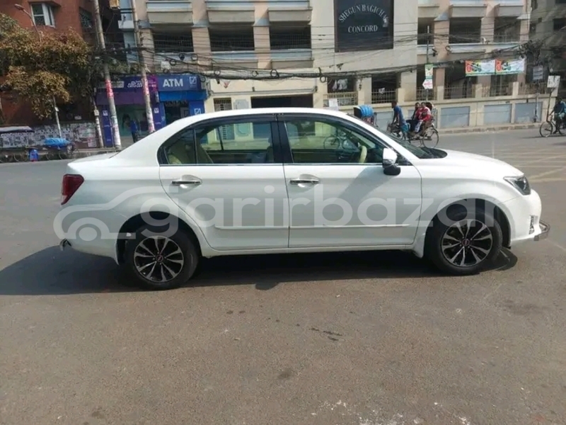 Big with watermark toyota axio dhaka dhaka 47639