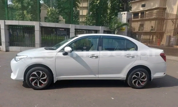 কেনা ব্যবহৃত Toyota Axio White গাড়ী মধ্যে ঢাকা মধ্যে Dhaka কেনা ব্যবহৃত Toyota Axio White গাড়ী মধ্যে ঢাকা মধ্যে Dhaka