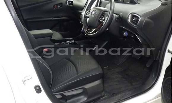 কেনা ব্যবহৃত Toyota prius White গাড়ী মধ্যে ঢাকা মধ্যে Dhaka কেনা ব্যবহৃত Toyota prius White গাড়ী মধ্যে ঢাকা মধ্যে Dhaka