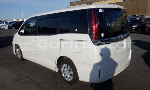 কেনা ব্যবহৃত Toyota Noah White গাড়ী মধ্যে ঢাকা মধ্যে Dhaka কেনা ব্যবহৃত Toyota Noah White গাড়ী মধ্যে ঢাকা মধ্যে Dhaka