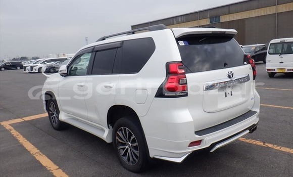 কেনা ব্যবহৃত Toyota Land cruiser prado White গাড়ী মধ্যে ঢাকা মধ্যে Dhaka কেনা ব্যবহৃত Toyota Land cruiser prado White গাড়ী মধ্যে ঢাকা মধ্যে Dhaka