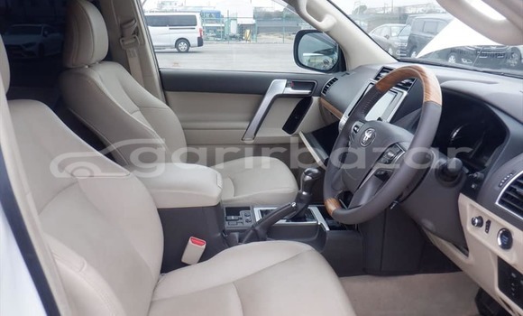 কেনা ব্যবহৃত Toyota Land cruiser prado White গাড়ী মধ্যে ঢাকা মধ্যে Dhaka কেনা ব্যবহৃত Toyota Land cruiser prado White গাড়ী মধ্যে ঢাকা মধ্যে Dhaka