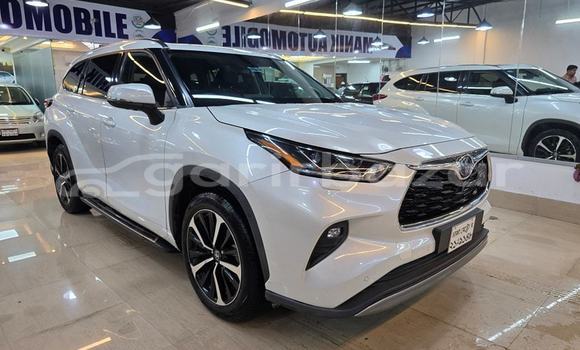 Buy Used 2022 Toyota Highlander in Dhaka, Dhaka Buy Used 2022 Toyota Highlander in Dhaka, Dhaka