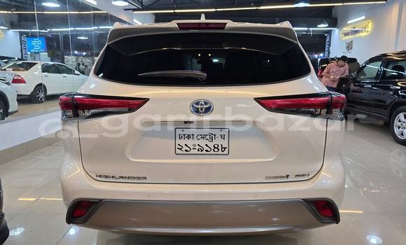 Buy Used 2022 Toyota Highlander in Dhaka, Dhaka Buy Used 2022 Toyota Highlander in Dhaka, Dhaka