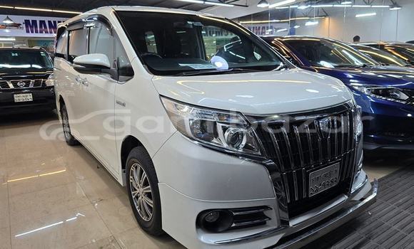 Buy Used 2015 Toyota Esquire in Dhaka, Dhaka Buy Used 2015 Toyota Esquire in Dhaka, Dhaka