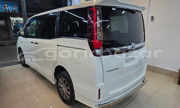 Buy Used 2015 Toyota Esquire in Dhaka, Dhaka Buy Used 2015 Toyota Esquire in Dhaka, Dhaka